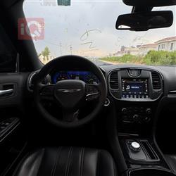 کرایسلەر 300